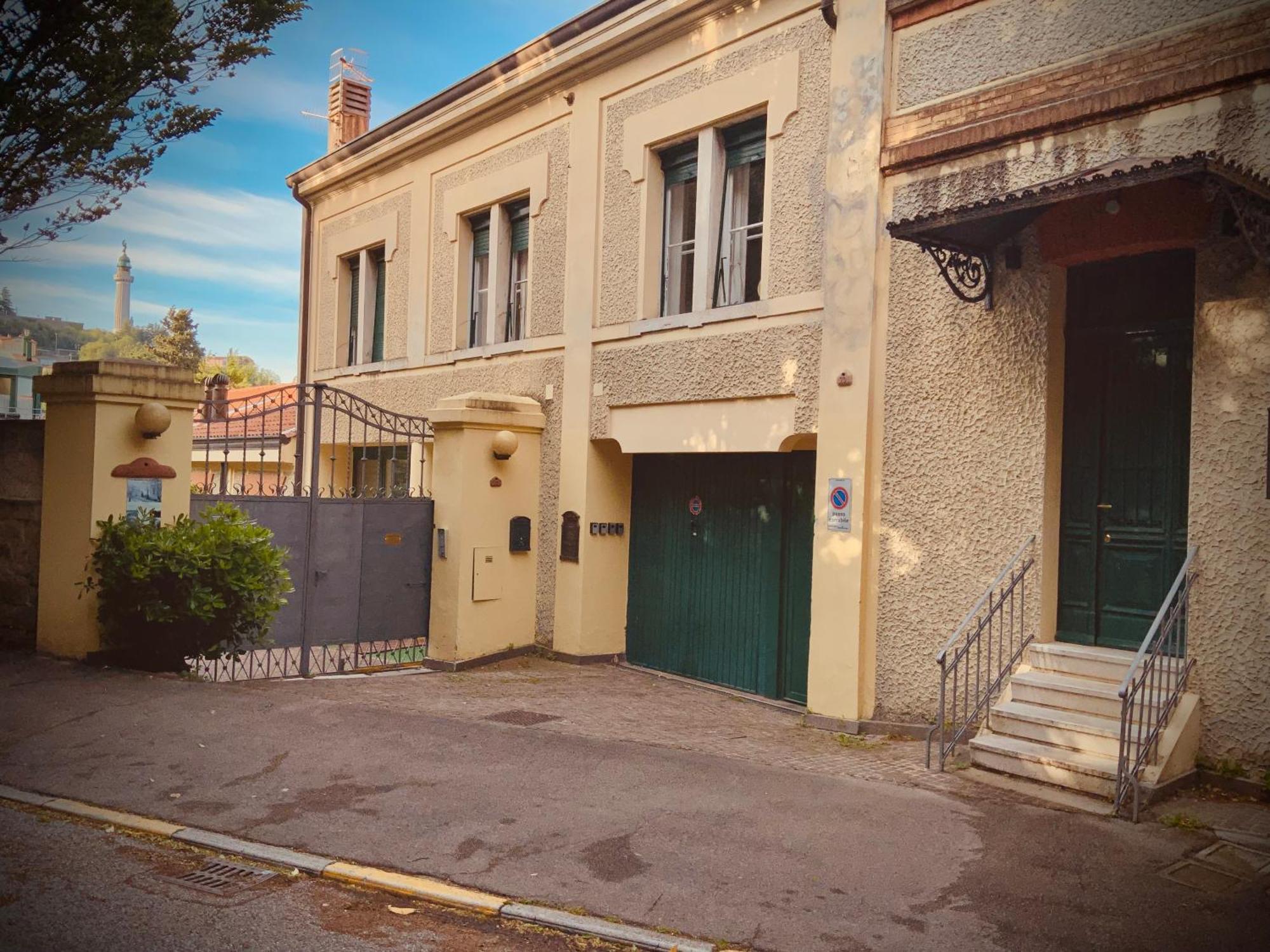 Le Residenze Dei Serravallo Triëst Buitenkant foto