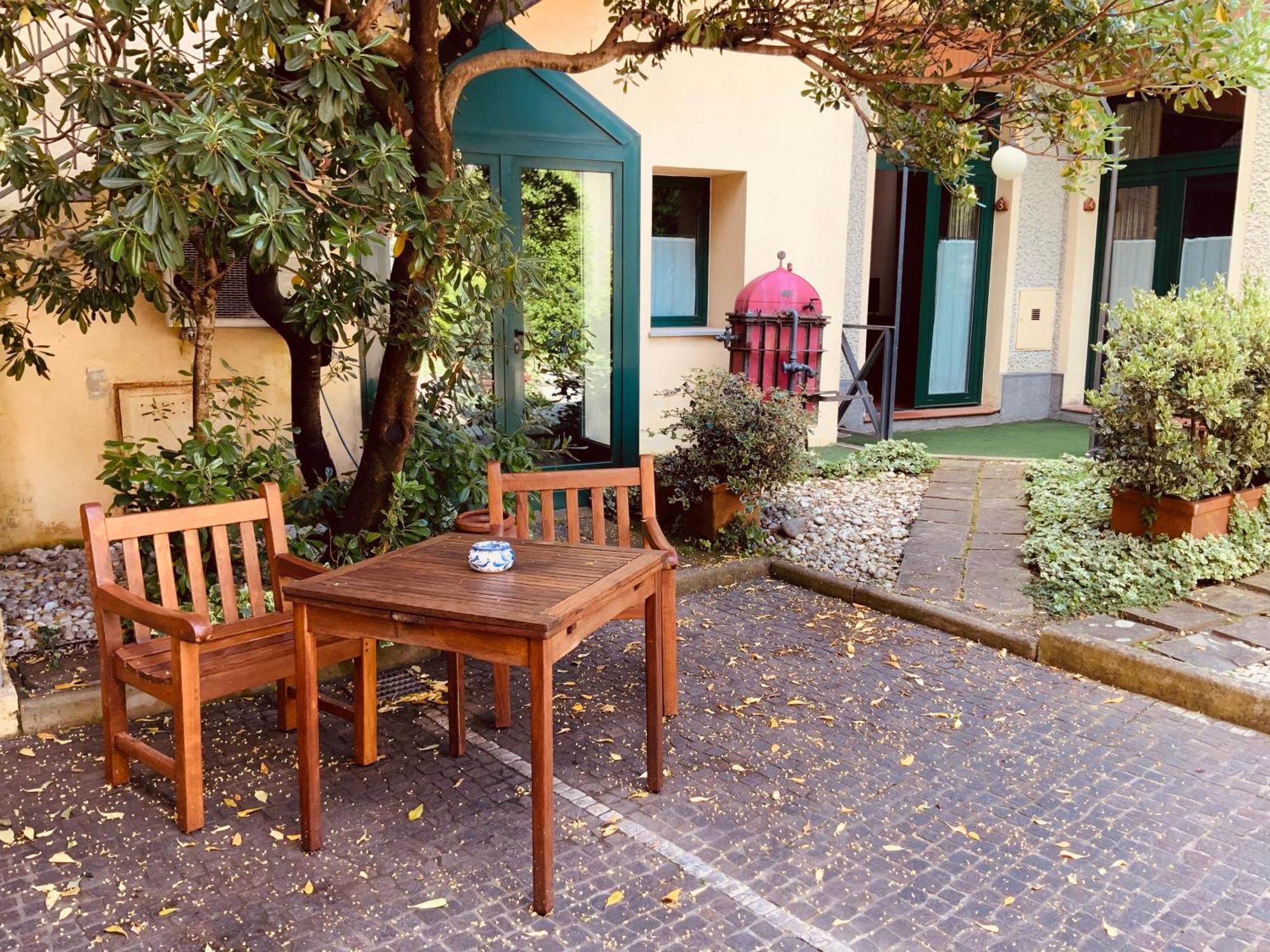 Le Residenze Dei Serravallo Triëst Buitenkant foto