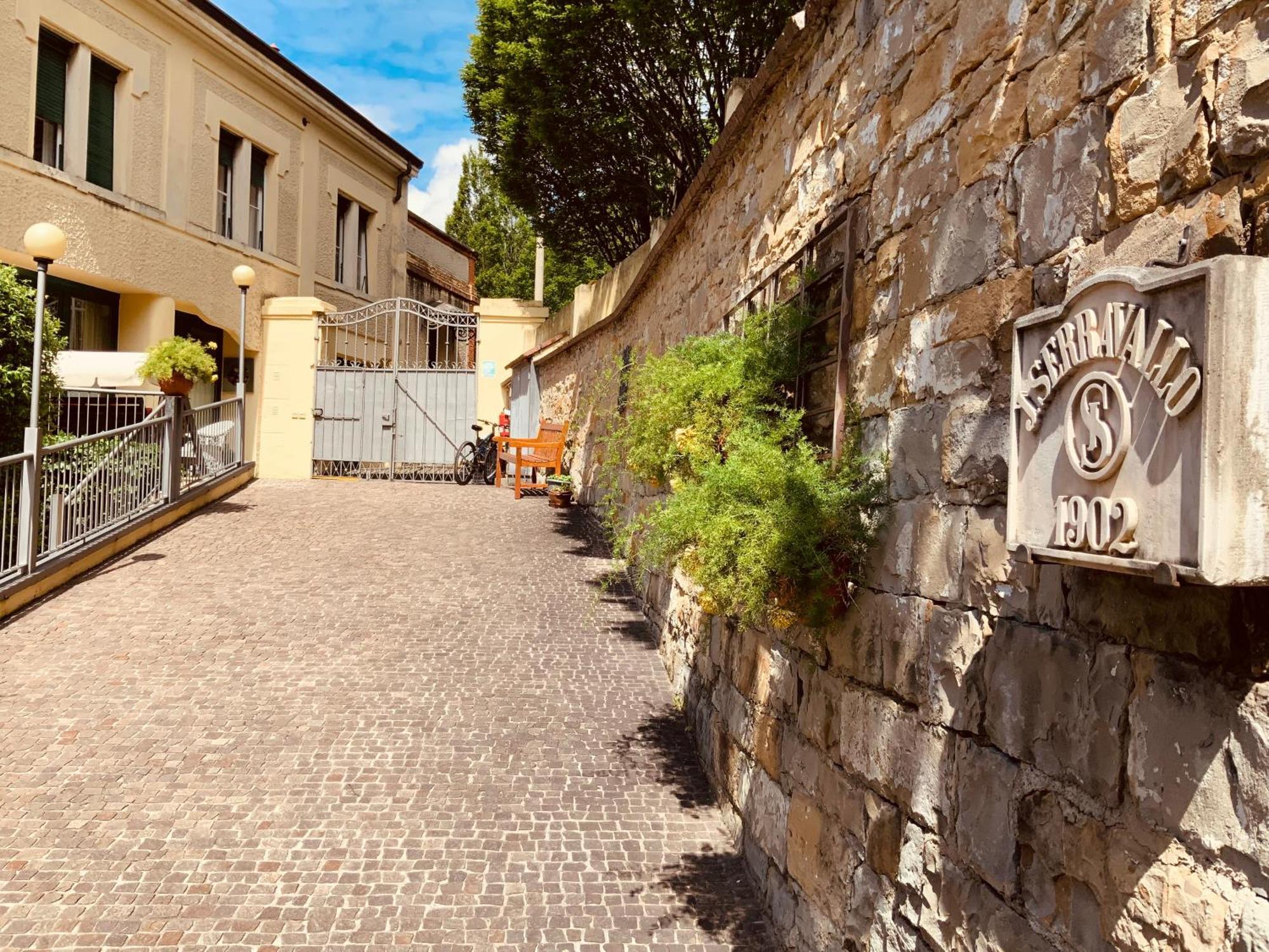 Le Residenze Dei Serravallo Triëst Buitenkant foto